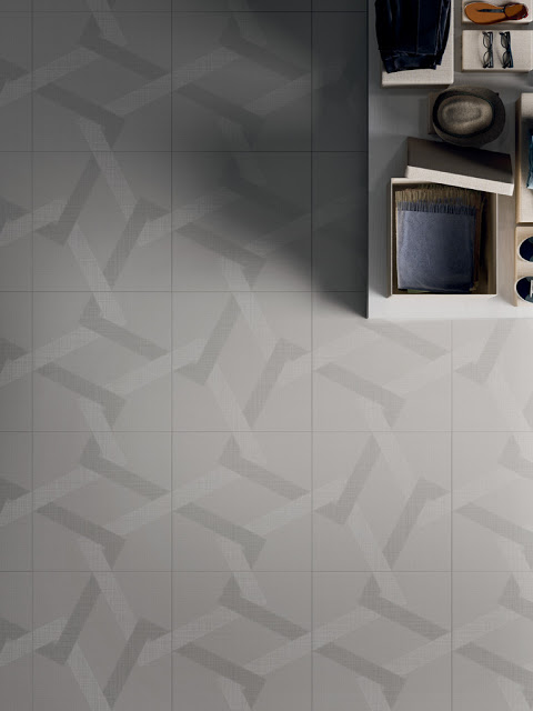 Labyrinth_Mirror_Ash_60x60-768x1024